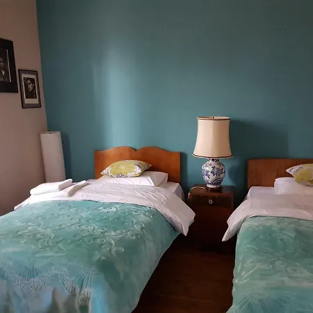 בית הארחה Ines ניקוסיה